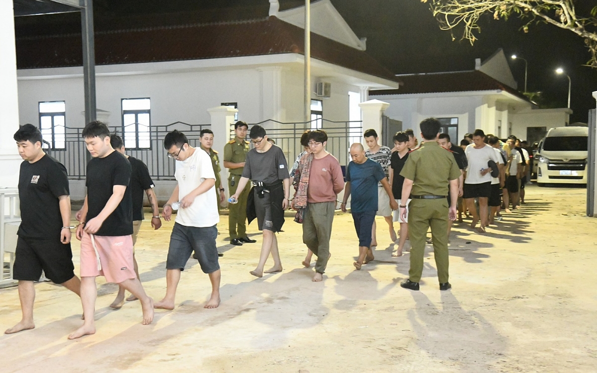 Lào triệt phá đường dây lừa đảo trực tuyến quy mô lớn